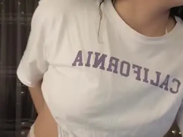 Chaturbate Sex Cam of lilyrose1_