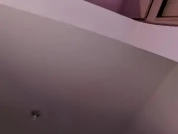 Chaturbate Adult Webcams of emily_____