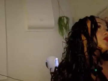 Chaturbate Adult Video Chat of bellatrix993