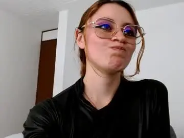 Chaturbate Free Live Porn of julie_autmn_