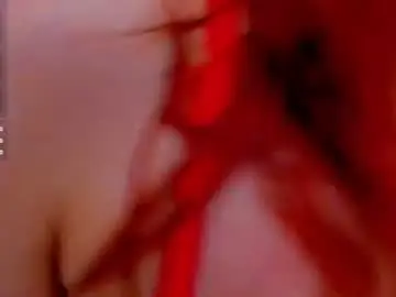 Chaturbate Live Sex Cam of madeleine_11