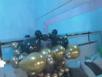 Chaturbate Free Live Porn of naughtymilfx_