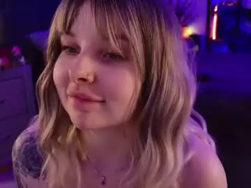 Chaturbate Live Sex Cam of gwenhilton