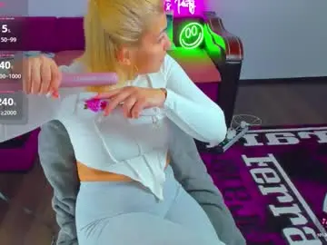 Chaturbate Adult Webcams of miakittyy