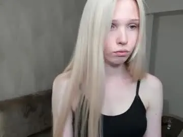 Chaturbate Live Sex of mikaelataron