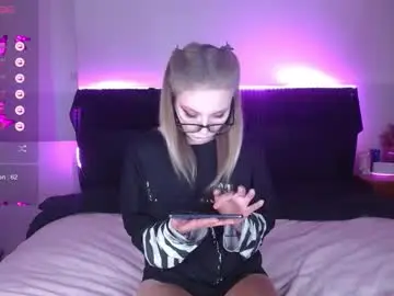 Chaturbate Free Porn Cam of shysweetrish