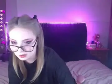 Chaturbate Adult Webcams of shysweetrish