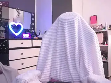 Chaturbate Watch Live Sex Cams of fraulein_mooon