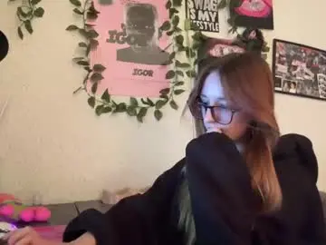 Chaturbate Live Porn of tessiekrenek