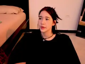 Chaturbate Live Sex Cam of lilithcary