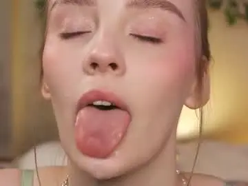 Chaturbate Live Sex Cam of lissa_meooow