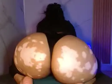 Chaturbate Adult Webcam of mollyguns