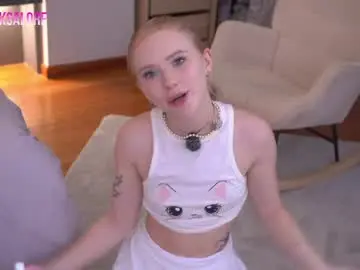 Chaturbate Best live sex cam show of sashalore