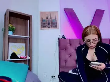 Chaturbate Nude Webcam of miia_paris