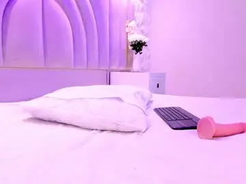 Chaturbate Live Porn of roxy_flame_