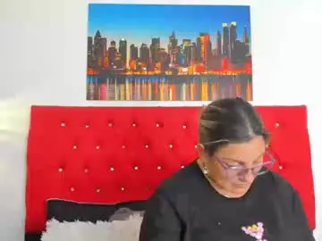 Chaturbate Adult Webcams of carolinacrus01