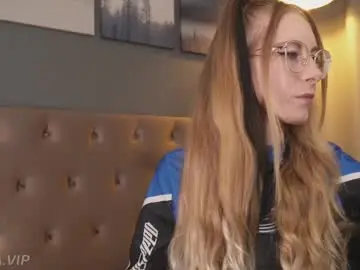 Chaturbate Live Porn of girl_i_am