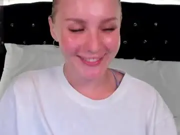 Chaturbate Watch Live Sex Cams of lushcherry