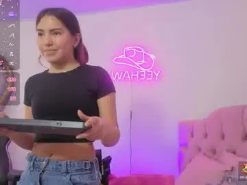Chaturbate Live Sex Cam of isabela_tay