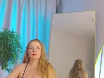 Chaturbate Nude Webcam of _solar_jane_