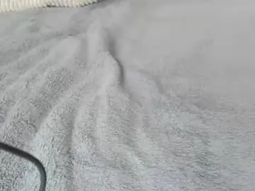 Chaturbate Live Sex Cam of single_fox_4u