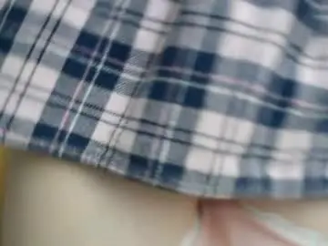 Chaturbate Live Sex of single_fox_4u