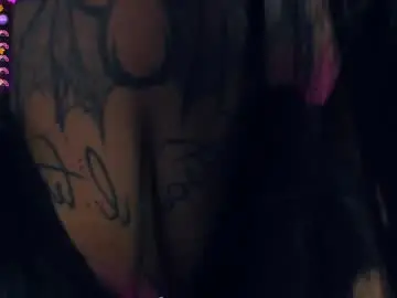 Chaturbate Live Sex Cam of light_my_f1re