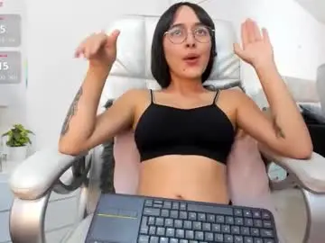 Chaturbate Best live sex cam show of melodywinx