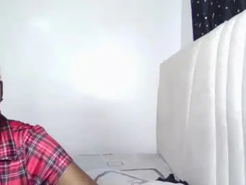 Chaturbate Live Sex of smiley_luv1