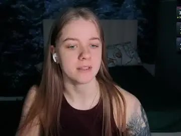 Chaturbate Adult Video Chat of candy_meggie