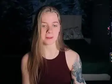 Chaturbate Watch Live Sex Cams of candy_meggie