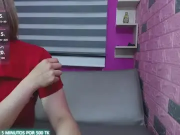 Chaturbate Sex Cam of maily_can