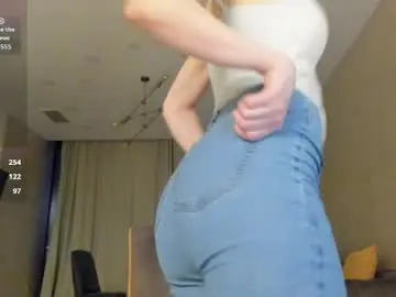 Chaturbate Sex Chat of ferdina18