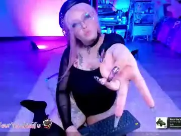 Chaturbate Adult Video Chat of alyssaromanova