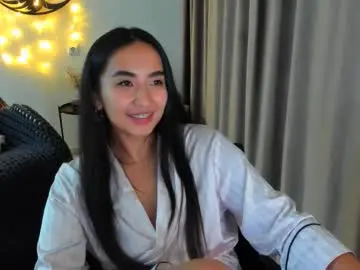 Chaturbate Live Sex Cam of worldofkim