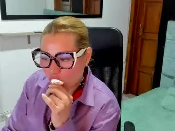 Chaturbate Sex Chat of julieta_star69