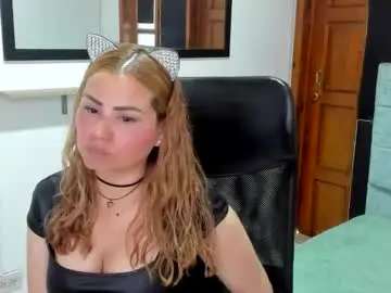 Chaturbate Sex Cam of julieta_star69