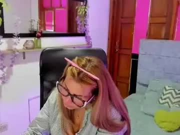 Chaturbate Adult Webcams of julieta_star69