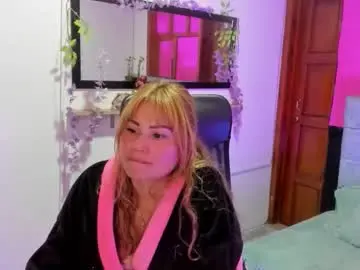 Chaturbate Best live sex cam show of julieta_star69