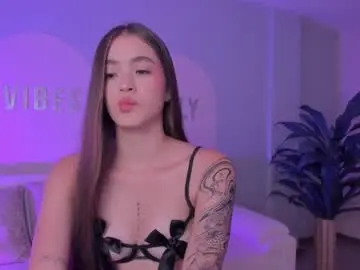 Chaturbate Adult Video Chat of maiacollins