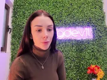 Chaturbate Adult Video Chat of hotfallingdevil