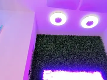 Chaturbate Free Porn Cam of hotfallingdevil