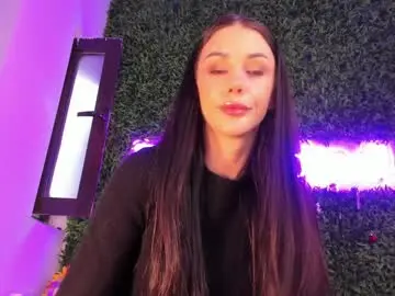 Chaturbate Live Sex Cam of hotfallingdevil