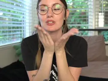 Chaturbate Free Live Porn of emma_ruby