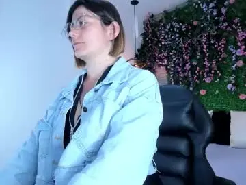 Chaturbate Adult Video Chat of sarahdeyvis