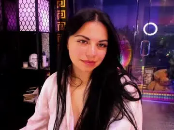 Chaturbate Live Sex Cam of alma_pearl