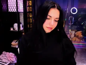 Chaturbate Nude Webcam of alma_pearl