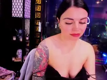 Chaturbate Nude Webcam of alma_pearl