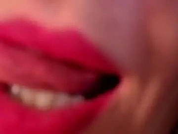 Chaturbate Nude Webcam of alicee_milf_