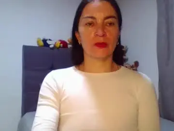 Chaturbate Live Sex Cam of renata_hot1